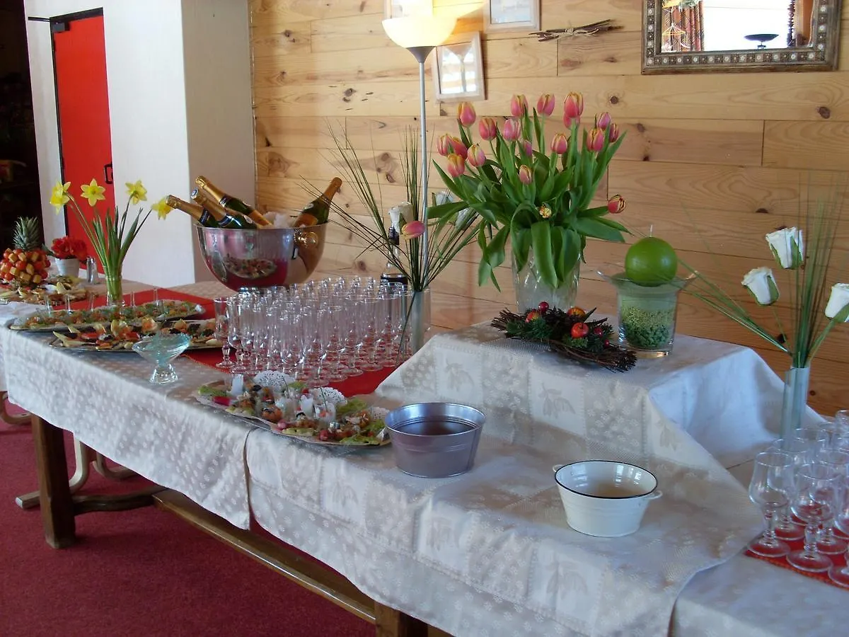 Hotel Cartusia Sarcenas