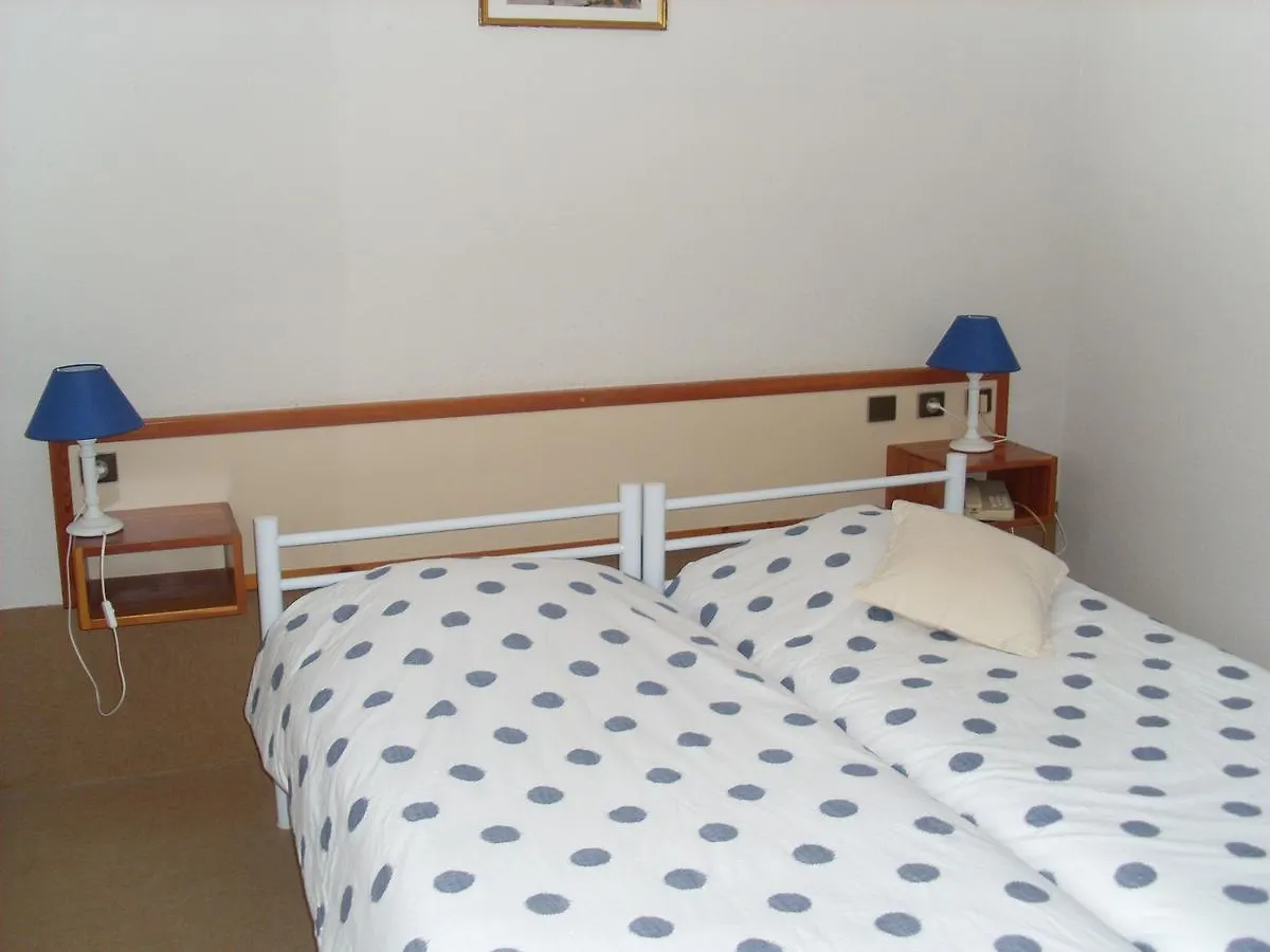 Hotel Cartusia Sarcenas